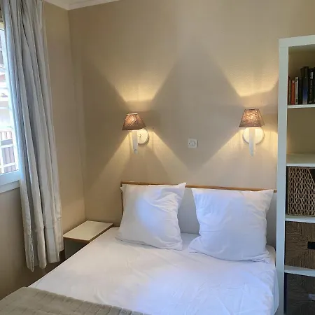 Agay Seaview: 2-bedroom With Shared Pool