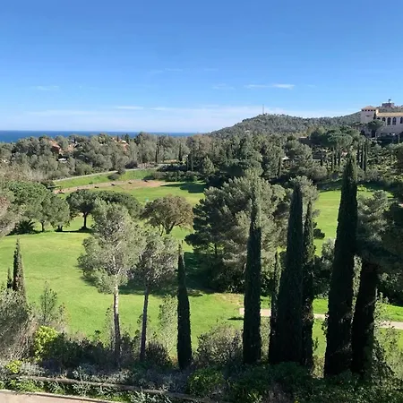 Apartment Agay Seaview: 2-bedroom With Shared Pool Saint-Raphael (Var)