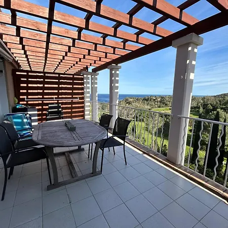 Agay Seaview: 2-bedroom With Shared Pool