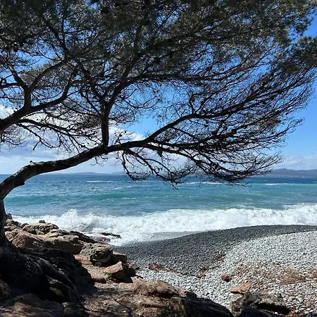 Agay Seaview: 2-bedroom With Shared Pool